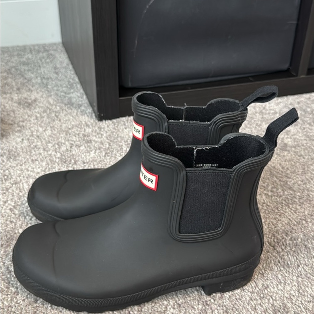 Hunter Matte Black Chelsea Boots